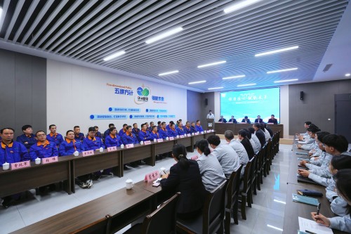 傳習(xí)匠心，賦能成長(zhǎng)丨華特集團(tuán)2025年第二批次師徒結(jié)對(duì)儀式圓滿舉行